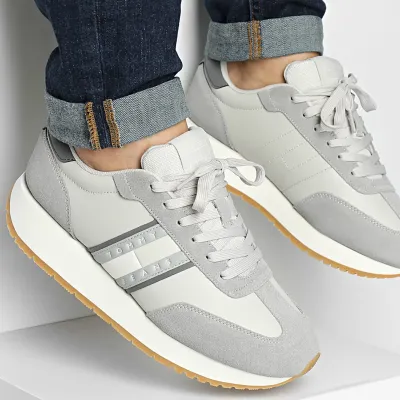 Baskets homme Tommy Jeans Retro Runner Gris EM0EM01502-PRZ en cuir, textile et synthétique
