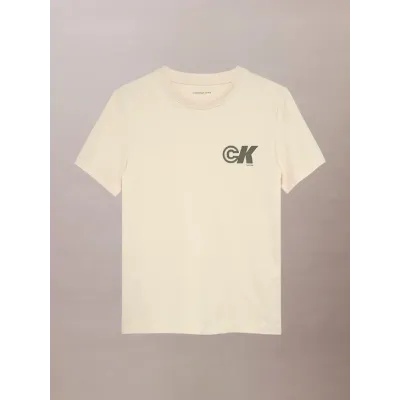 T-shirt enfant Calvin Klein Logo Blanc Cassé IB0IB02544-PGB en coton régénératif avec col rond.