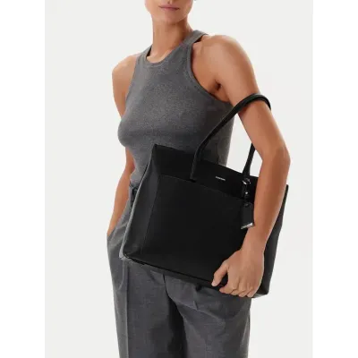Sac à main Calvin Klein CK Must AOP Medium Shopper Noir LV04F3225G-UB1