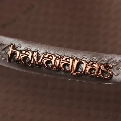 Tongs Havaianas Slim Logo Metallic marron 4119875-0727 avec brides fines métallisées et logo Zamak