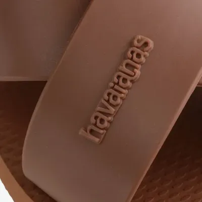 Sandales Havaianas Aqua marron 4148806-1976 avec larges brides croisées en X et semelle en caoutchouc