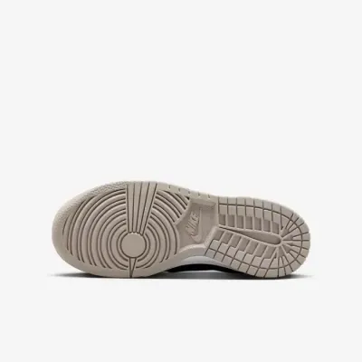 Nike Dunk Low gris et noir HV6363-009