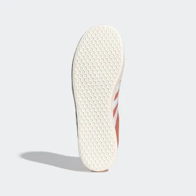 adidas Gazelle IG1699 corail en cuir, sneaker rétro avec semelle cupsole en caoutchouc