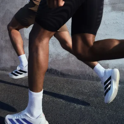 adidas Adizero Evo SL JH6206 blanche avec technologie Lightstrike Pro, chaussure running légère et dynamique