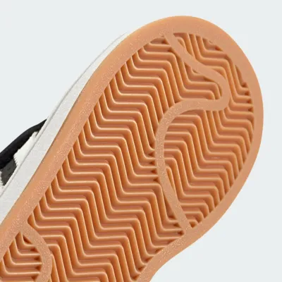 adidas Campus 00s JI4335 noire en cuir avec lacets élastiques et semelle gomme de caoutchouc