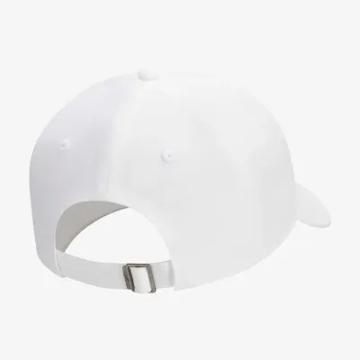 Casquette Nike Club Futura FB5368-100 blanche en coton avec logo Nike brodé et fermeture réglable