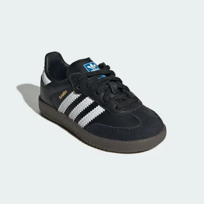 adidas Samba IE3680 noire en cuir avec semelle Gum, 3 bandes iconiques et design football rétro