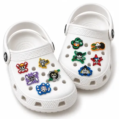 10 accessoires 3D One Piece multicolores pour personnaliser des chaussures à trous compatibles Crocs