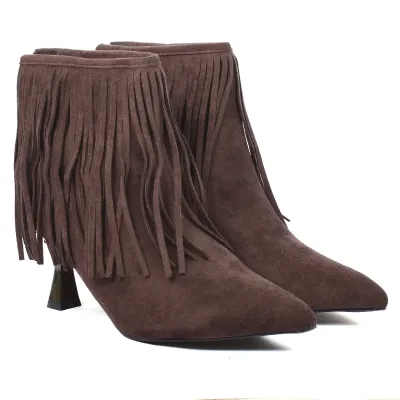 Bottine femme marron à franges avec bout pointu, talon de 6,5 cm et fermeture ZIP arrière