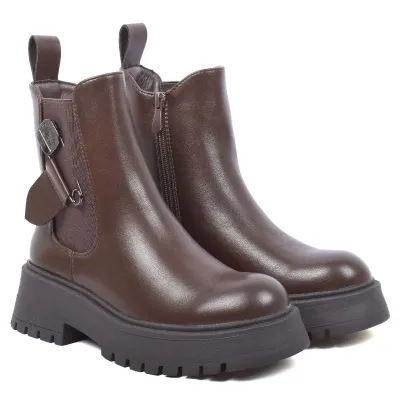 Bottine femme marron à semelle épaisse, bout rond et fermeture ZIP latérale