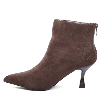 Bottine femme marron à bout pointu avec talon et fermeture ZIP arrière