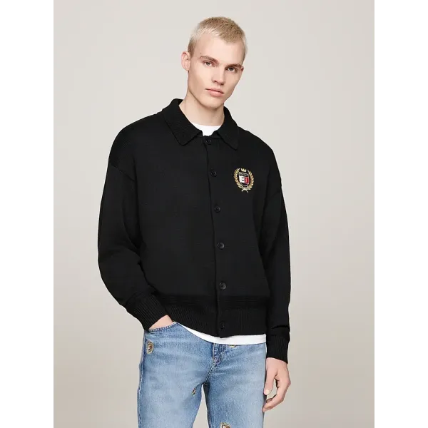 BOXY BUTTON DOWN CREST CARDI