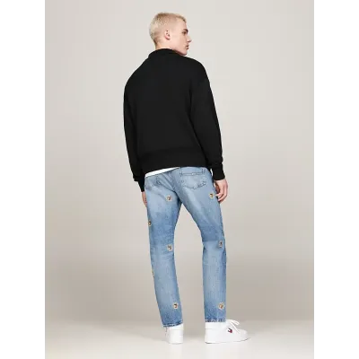 Cardigan Tommy Jeans Boxy Button Down Crest noir DM0DM19422-BDS en maille fine extensible, coupe ample.