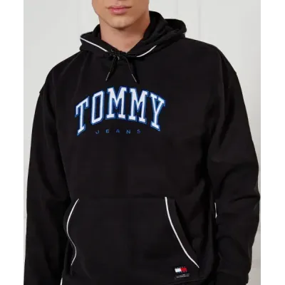 Hoodie Tommy Jeans homme noir RLX Varsity Piping DM0DM19760-BDS, coupe Regular Fit, capuche ajustable, poche kangourou.