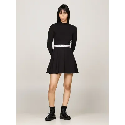 Robe Tommy Jeans femme Taping Mocknck Fit Flare noire DW0DW18723-BDS en maille extensible avec col montant