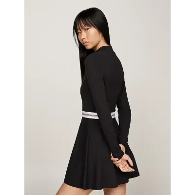 Robe Tommy Jeans femme Taping Mocknck Fit Flare noire DW0DW18723-BDS en maille extensible avec col montant
