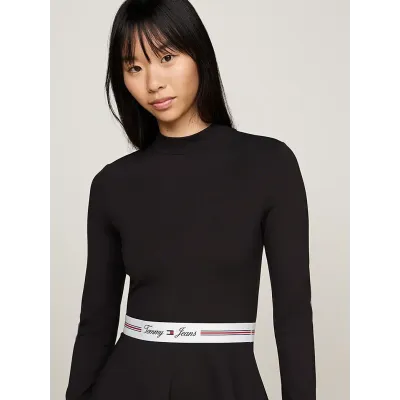 Robe Tommy Jeans femme Taping Mocknck Fit Flare noire DW0DW18723-BDS en maille extensible avec col montant