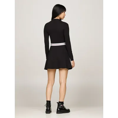 Robe Tommy Jeans femme Taping Mocknck Fit Flare noire DW0DW18723-BDS en maille extensible avec col montant