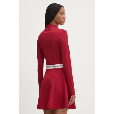 Robe Tommy Jeans femme Taping Mocknck Fit Flare rouge DW0DW18723-XIT en maille extensible avec col montant