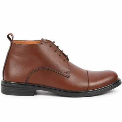 Bottines homme MAXIMS SHOES MX-227-M marron à lacets, tige montante, bout arrondi et semelle extérieure noire