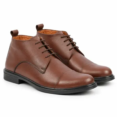 Bottines homme MAXIMS SHOES MX-227-M marron à lacets, tige montante, bout arrondi et semelle extérieure noire