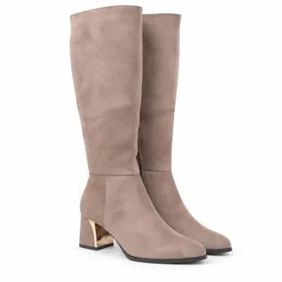 Bottes hautes femme taupe effet suédine avec talon bloc de 6 cm, détail décoratif doré, tige de 37 cm et fermeture zippée