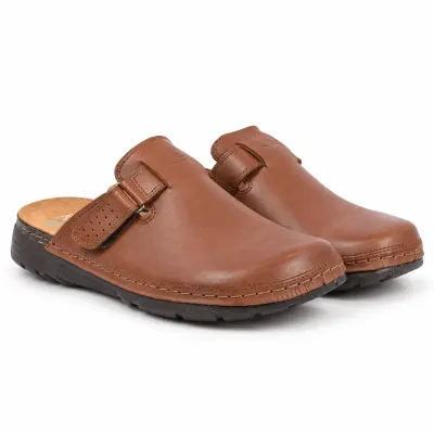 Mule OCEAN OC-1050-C pour homme en cuir cognac, avec bride latérale perforée