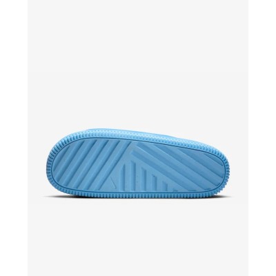 Nike Calm Slide bleu - Référence FD4116-401 - Style épuré et confort au quotidien. Nike Calm Slide bleu - Référence FD4116-401 - Style épuré et confort au quotidien.
