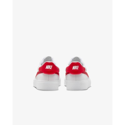 Nike Court Shot Homme blanc - Référence FQ8146-102 - Basket tendance au style épuré et moderne. Nike Court Shot Homme blanc - Référence FQ8146-102 - Basket tendance au style épuré et moderne.