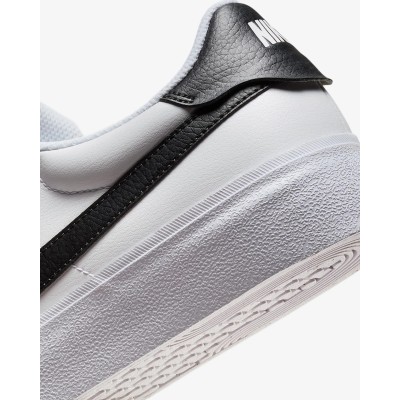 Basket Nike Court Shot homme blanc, référence FQ8146-104, modèle tendance et élégant pour un look sportif. Basket Nike Court Shot homme blanc, référence FQ8146-104, modèle tendance et élégant pour un look sportif.