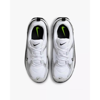 Nike Air Max Bliss Femme - Référence DZ6754-100 - Basket tendance au confort inégalé et au style moderne. Nike Air Max Bliss Femme - Référence DZ6754-100 - Basket tendance au confort inégalé et au style moderne.