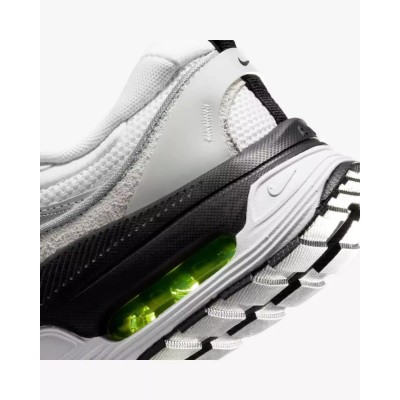 Nike Air Max Bliss Femme - Référence DZ6754-100 - Basket tendance au confort inégalé et au style moderne. Nike Air Max Bliss Femme - Référence DZ6754-100 - Basket tendance au confort inégalé et au style moderne.