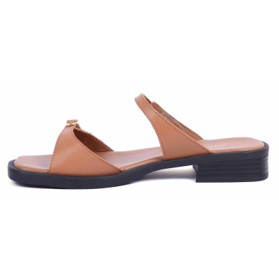Mule femme Andrea Bruni camel - Référence AB-206-1-C - Élégance et confort en cuir véritable. Mule femme Andrea Bruni camel - Référence AB-206-1-C - Élégance et confort en cuir véritable.