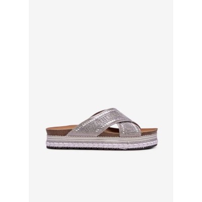 Mule femme argent- Référence SF2007-32 - Élégance et confort pour un look estival. Mule femme argent- Référence SF2007-32 - Élégance et confort pour un look estival.