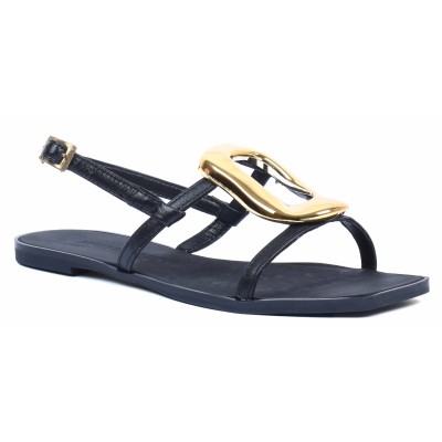 Sandale plate femme en cuir noir, référence AB-666-2, confortable et tendance pour un look décontracté. Sandale plate femme en cuir noir, référence AB-666-2, confortable et tendance pour un look décontracté.