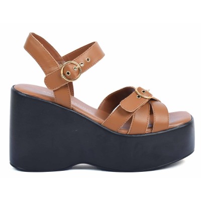 Sandale compensée femme en cuir camel Andrea Bruni modèle AB-7030-1-C Sandale compensée femme en cuir camel Andrea Bruni modèle AB-7030-1-C