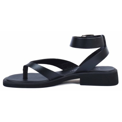 Sandale plate noire en cuir Andrea Bruni modèle AB-249-15-N Sandale plate noire en cuir Andrea Bruni modèle AB-249-15-N