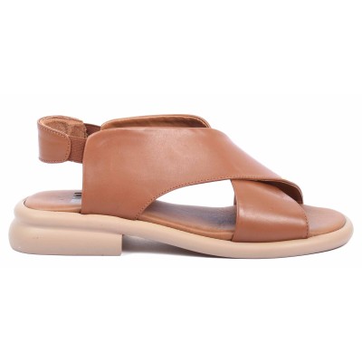 Sandale femme camel en cuir Marco Moda modèle MM-220-C Sandale femme camel en cuir Marco Moda modèle MM-220-C