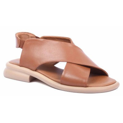 Sandale femme camel en cuir Marco Moda modèle MM-220-C Sandale femme camel en cuir Marco Moda modèle MM-220-C