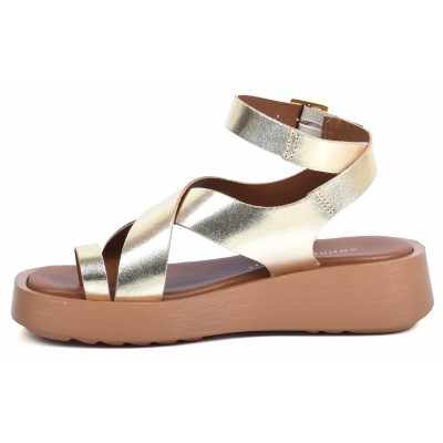 Sandale femme en cuir doré, modèle AB-049-1-DO signé Andrea Bruni – semelle compensée, design croisé et maintien confortable.