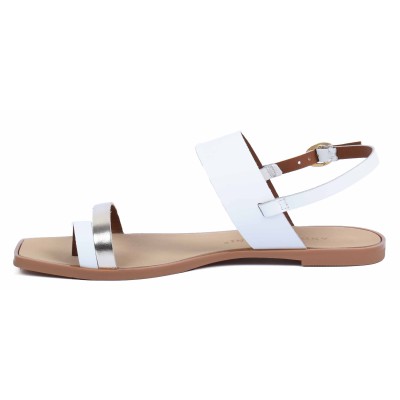 Sandale plate femme en cuir blanc cassé, modèle AB-666-7-BC signé Andrea Bruni Sandale plate femme en cuir blanc cassé, modèle AB-666-7-BC signé Andrea Bruni