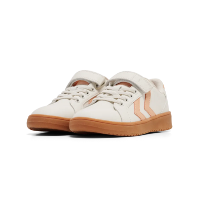 Basket enfant Hummel DERBY COURT JR – Réf. 226694-9806 – Couleur blanc, chaussure tendance et confortable. Basket enfant Hummel DERBY COURT JR – Réf. 226694-9806 – Couleur blanc, chaussure tendance et confortable.