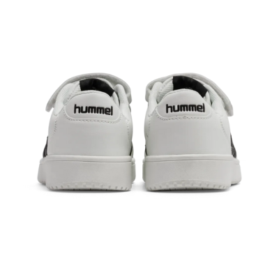Basket enfant Hummel DERBY COURT JR – Réf. 226694-2001 – Couleur blanc, chaussure tendance et confortable. Basket enfant Hummel DERBY COURT JR – Réf. 226694-2001 – Couleur blanc, chaussure tendance et confortable.