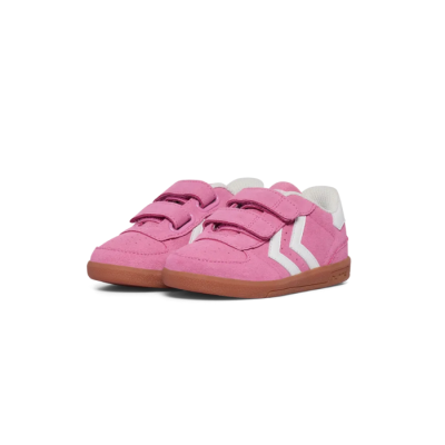Basket enfant Hummel VICTORY SUEDE II INFANT – Réf. 230238-3195 – Couleur rose, respirante et confortable. Basket enfant Hummel VICTORY SUEDE II INFANT – Réf. 230238-3195 – Couleur rose, respirante et confortable.