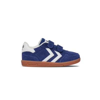 Basket enfant Hummel VICTORY SUEDE II INFANT – Réf. 230238-7149 – Couleur bleu, respirante et confortable.