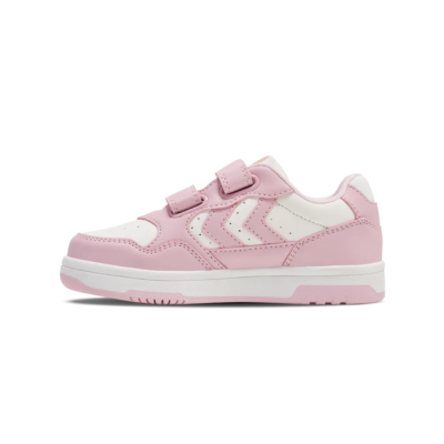 Basket enfant Hummel CAMDEN JR – Réf. 213401-3220 – Couleur rose, tendance et confortable. Basket enfant Hummel CAMDEN JR – Réf. 213401-3220 – Couleur rose, tendance et confortable.
