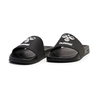 Claquette homme Hummel HML ESSENTIAL POOL SLIDE – Réf. 228254-2001 – Couleur noir, légère et confortable. Claquette homme Hummel HML ESSENTIAL POOL SLIDE – Réf. 228254-2001 – Couleur noir, légère et confortable.