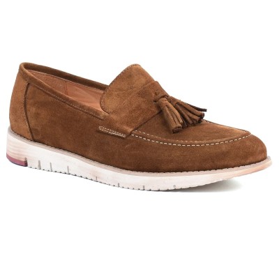 Mocassin à pompon HOMME MODERNE – Réf. HM-023-TP – Cuir véritable, couleur taupe, élégant et confortable. Mocassin à pompon HOMME MODERNE – Réf. HM-023-TP – Cuir véritable, couleur taupe, élégant et confortable.