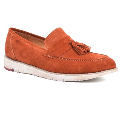 Mocassin à pompon HOMME MODERNE – Réf. HM-023-OR – Cuir véritable, couleur orange, élégant et confortable. Mocassin à pompon HOMME MODERNE – Réf. HM-023-OR – Cuir véritable, couleur orange, élégant et confortable.