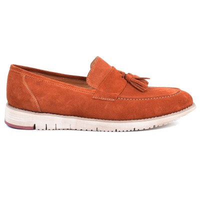 Mocassin à pompon HOMME MODERNE – Réf. HM-023-OR – Cuir véritable, couleur orange, élégant et confortable. Mocassin à pompon HOMME MODERNE – Réf. HM-023-OR – Cuir véritable, couleur orange, élégant et confortable.
